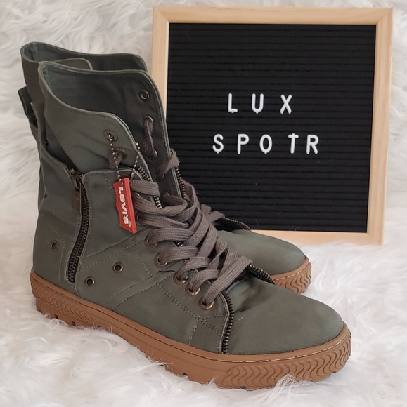 Levi's Other - Levis Men's Boots (Used)